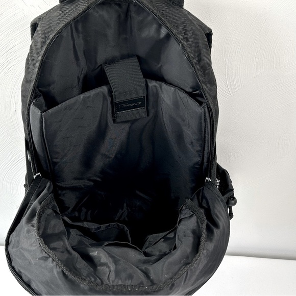 Targus Laptop Backpack - Picture 12 of 15